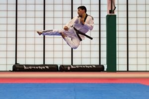 Des cours de parataekwondo à distance pour les enfants handicapés