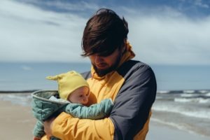 De Kamer keurt de verlenging van het vaderschapsverlof goed