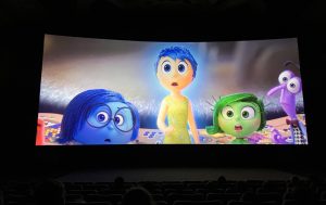 Inside out 2: beleef de overweldigende emoties tijdens de puberteit op de eerste rij
