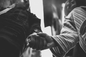 Semaine des Aidants-Proches : mise en lumière sur ces héros du quotidien !