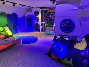 Le Monde d’Ayden viert vijfde verjaardag en een nieuwe inclusieve speelruimte in Waver