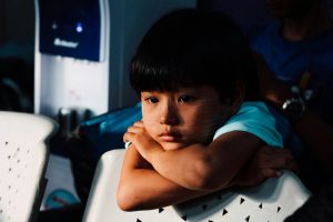 Kinderen in een medisch-psychosociale situatie in het ziekenhuis: ziekenhuisfederaties roepen op tot actie